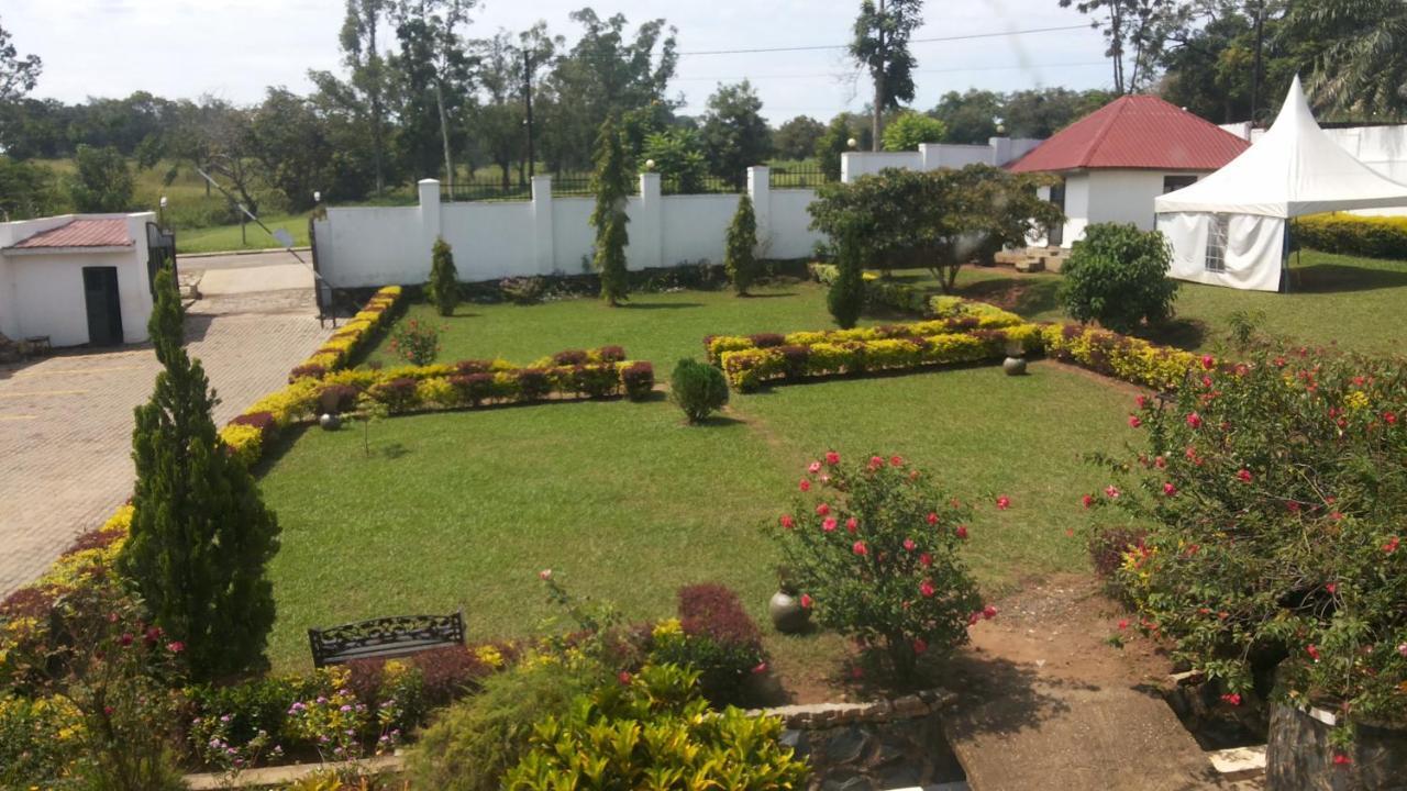 Rosevilla Hotel Arua Exterior photo